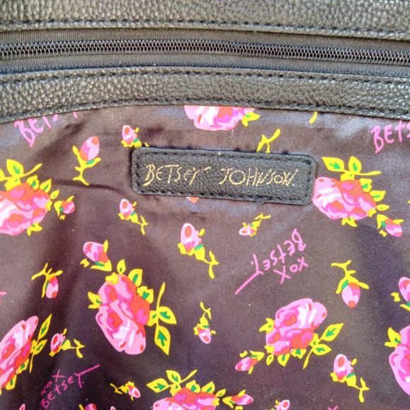 BETSEY JOHNSON Backpack Black Bowtie Mauve Front Used Quilted Hearts - Picture 13 of 15